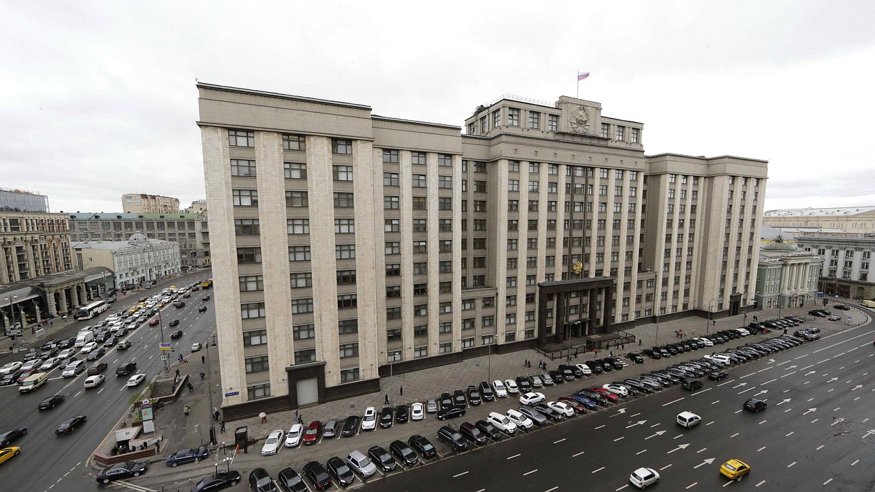 Председатель петербургской «Деловой России» принял участие в круглом столе, организованном Комитетом Государственной Думы по строительству и ЖКХ, на тему: «Независимая оценка квалификации специалистов в области инженерных изысканий, проектирования и строи