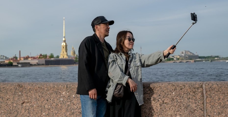 Издание «Деловой Петербург» выпустило интересный материал о подготовке петербургских отельеров к участию в международной выставке туризма в Нью-Дели.