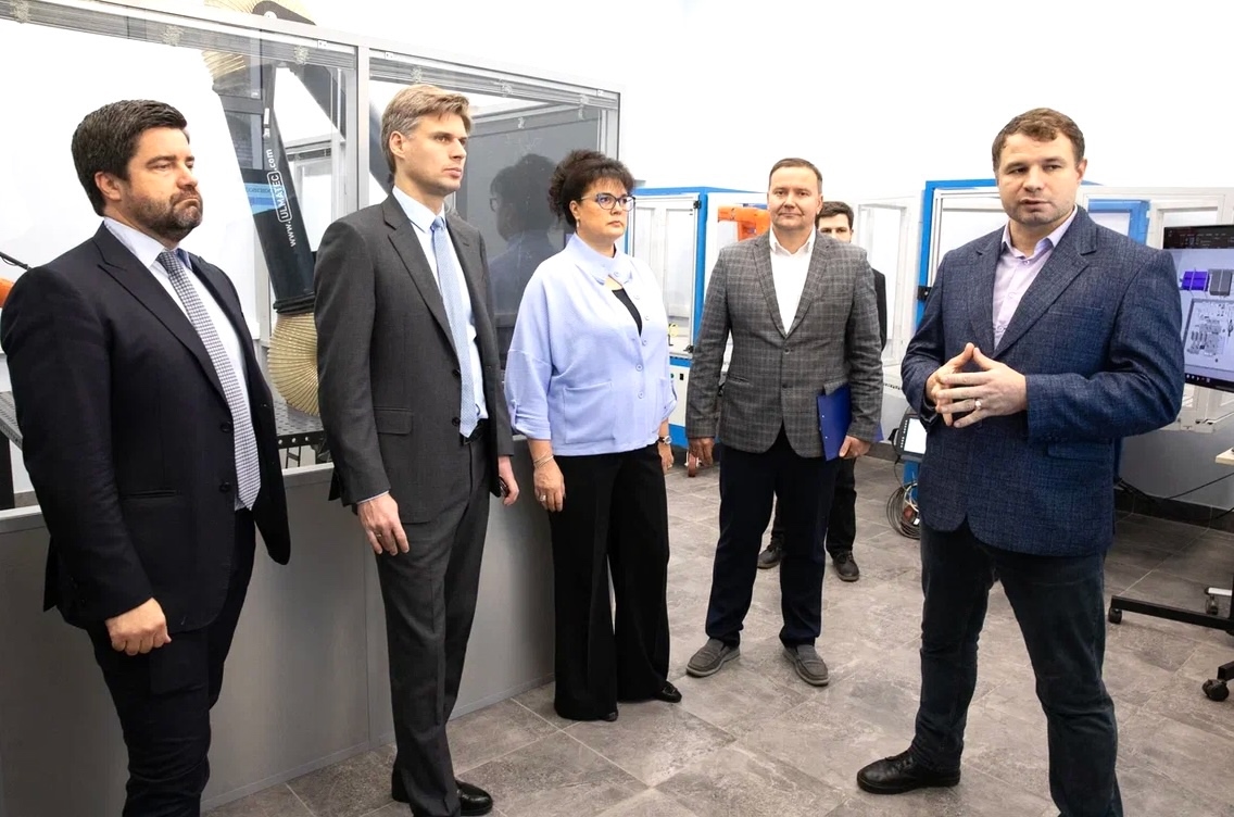 В Санкт-Петербурге обсудили укрепление научно-образовательного потенциала страны в космической отрасли 09.10.2025