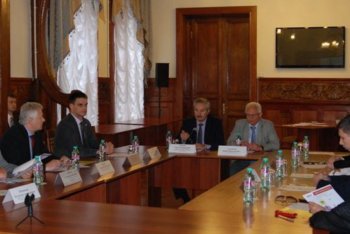 Выбраны два финалиста конкурса на создание логотипа «Петербургская марка качества».