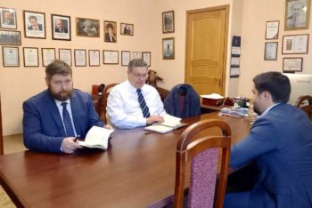 Члены регионального отделения передали лекарственные средства в рамках акции по сбору гуманитарной помощи жителям Донбасса «Петербург с вами»